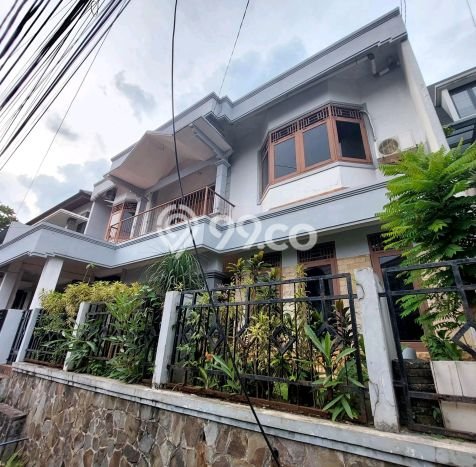 Disewakan! Rumah 5 Kamar Tidur &
5 Kamar Mandi di Bintaro, Tangerang Selatan Disewakan! Rumah 5 Kamar Tidur &
5 Kamar Mandi di Bintaro, Tangerang Selatan