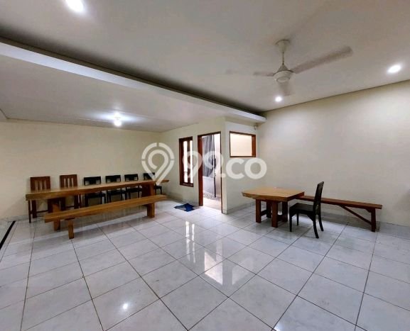 GOOD DEAL! Rumah area Ciputat, 3 KT, Siap Huni, LT 345m2m² LB 180m2m² GOOD DEAL! Rumah area Ciputat, 3 KT, Siap Huni, LT 345m2m² LB 180m2m²