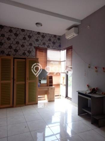 Hunian Mewah LB 235m2 Siap Pakai Desain Elegan di Bintaro, Tangerang Selatan Hunian Mewah LB 235m2 Siap Pakai Desain Elegan di Bintaro, Tangerang Selatan