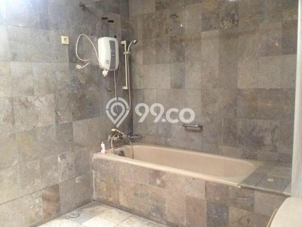 Hunian Mewah LB 420m2 Siap Huni Desain Elegan di Bintaro, Tangerang Selatan Hunian Mewah LB 420m2 Siap Huni Desain Elegan di Bintaro, Tangerang Selatan