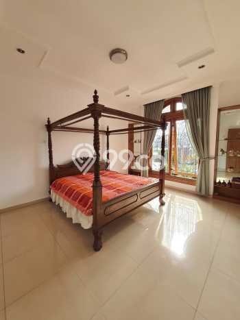 Hunian Mewah LB 412m2 Siap Pakai Desain Elegan di Bintaro, Tangerang Selatan Hunian Mewah LB 412m2 Siap Pakai Desain Elegan di Bintaro, Tangerang Selatan