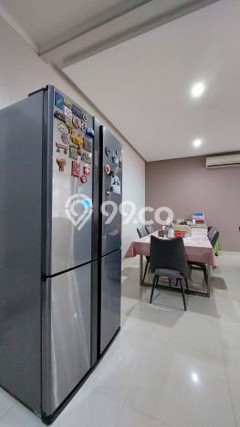 Rumah Strategis di Bintaro, 4 KT, Lingkungan Tenang, LT 120m² Bangunan 180m² Rumah Strategis di Bintaro, 4 KT, Lingkungan Tenang, LT 120m² Bangunan 180m²