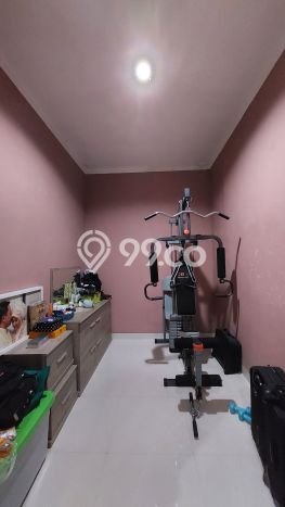 Rumah Strategis di Bintaro, 4 KT, Lingkungan Tenang, LT 120m² Bangunan 180m² Rumah Strategis di Bintaro, 4 KT, Lingkungan Tenang, LT 120m² Bangunan 180m²