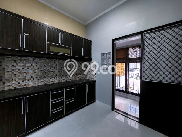 Jarang Ada! Rumah Kontrakan 4 Kamar Nyaman Siap Huni Bintaro Jarang Ada! Rumah Kontrakan 4 Kamar Nyaman Siap Huni Bintaro