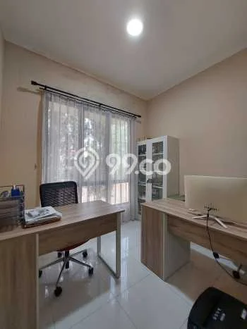 Rumah Luas Asri 3 KT Siap Pakai di Bintaro Tangerang Selatan Rumah Luas Asri 3 KT Siap Pakai di Bintaro Tangerang Selatan