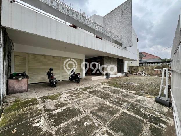 Hunian Eksklusif Siap Huni LT 500m2 di Kebayoran Baru, Jakarta Selatan Hunian Eksklusif Siap Huni LT 500m2 di Kebayoran Baru, Jakarta Selatan