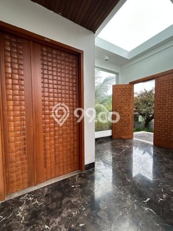 For Sale! Luxury House LT 489m2 Desain Elegan di Pondok Indah For Sale! Luxury House LT 489m2 Desain Elegan di Pondok Indah