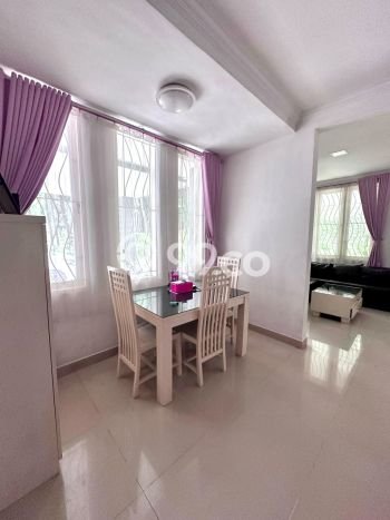 Dijual Rumah Mewah Exclusive di BSD, Tangerang Selatan Dijual Rumah Mewah Exclusive di BSD, Tangerang Selatan