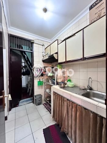 Rumah Elit LB 208m2 Siap Huni Desain Elegan di Pondok Indah, Jakarta Selatan Rumah Elit LB 208m2 Siap Huni Desain Elegan di Pondok Indah, Jakarta Selatan
