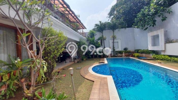 Siap Huni Rumah Mewah 4 Kamar di Kebayoran Baru Dekat ke Mana Pun Siap Huni Rumah Mewah 4 Kamar di Kebayoran Baru Dekat ke Mana Pun