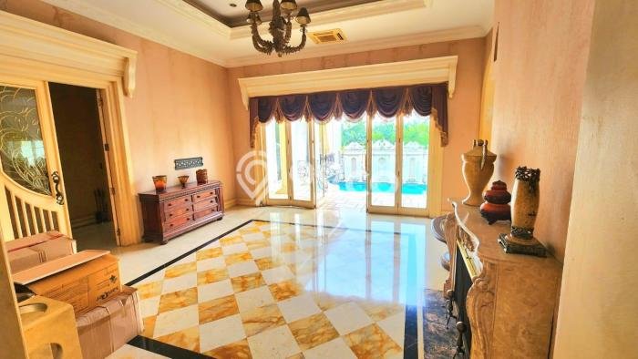 Siap Huni Rumah Mewah 5 Kamar di Mampang Prapatan Dekat ke Mana Pun Siap Huni Rumah Mewah 5 Kamar di Mampang Prapatan Dekat ke Mana Pun