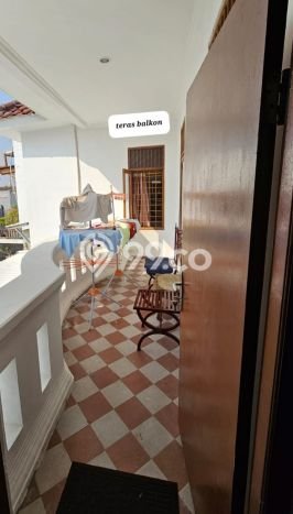 Hunian Elit LB 500m2 Siap Pakai Desain Elegan di Bintaro, Tangerang Selatan Hunian Elit LB 500m2 Siap Pakai Desain Elegan di Bintaro, Tangerang Selatan