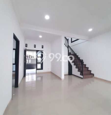 Rumah Modern Minimalis 4 Kamar Bisa Langsung Pindah di Serpong Utara Rumah Modern Minimalis 4 Kamar Bisa Langsung Pindah di Serpong Utara