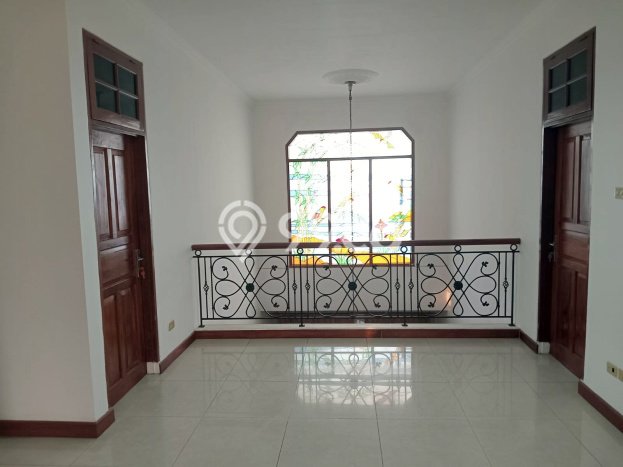 Rumah sewa siap huni 4 KT di Pondok Indah, Jakarta Selatan Rumah sewa siap huni 4 KT di Pondok Indah, Jakarta Selatan