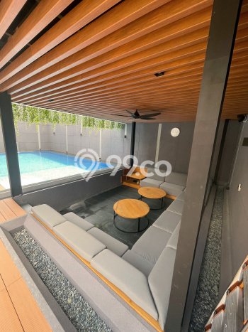Hunian Elit LB 545m2 Siap Huni Desain Elegan di BSD City, Tangerang Hunian Elit LB 545m2 Siap Huni Desain Elegan di BSD City, Tangerang
