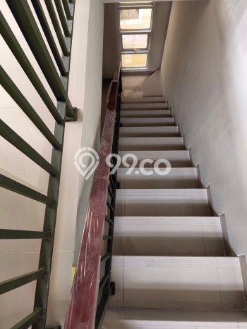 Jual Rumah Eksklusif 2 KT di Gading Serpong, Tangerang Jual Rumah Eksklusif 2 KT di Gading Serpong, Tangerang