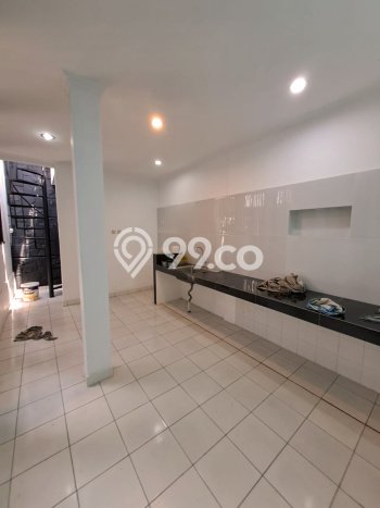 Rumah sewa siap pakai 3 Kamar Tidur di Pondok Indah, Jakarta Selatan Rumah sewa siap pakai 3 Kamar Tidur di Pondok Indah, Jakarta Selatan