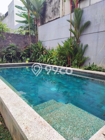 Hunian Kondisi Baik Disewakan di Pondok Indah, Jakarta Selatan LT 700m2, LB 700m2 Hunian Kondisi Baik Disewakan di Pondok Indah, Jakarta Selatan LT 700m2, LB 700m2