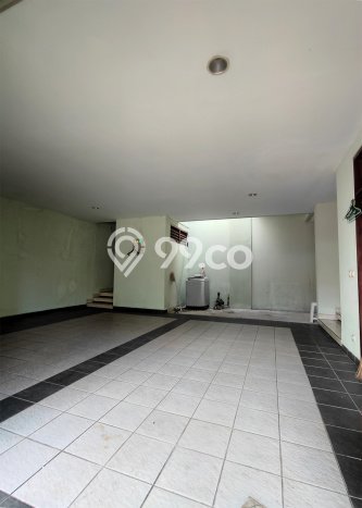 Hunian Kondisi Baik Disewakan di Pondok Indah, Jakarta Selatan LT 700m2, LB 700m2 Hunian Kondisi Baik Disewakan di Pondok Indah, Jakarta Selatan LT 700m2, LB 700m2