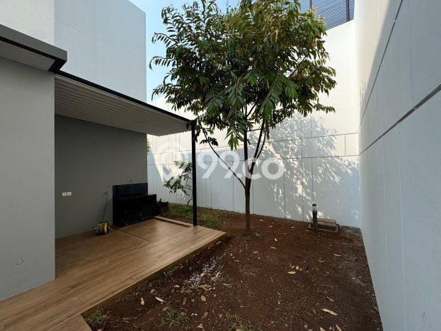 Rumah Elit Modern Tanpa Renovasi di BSD City Tangerang Rumah Elit Modern Tanpa Renovasi di BSD City Tangerang