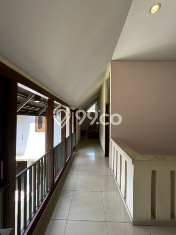 Rumah Luxury Modern Siap Huni di BSD Puspita Loka Tangerang Rumah Luxury Modern Siap Huni di BSD Puspita Loka Tangerang