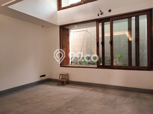 Rumah Mewah LB 280m2 Siap Huni Desain Elegan di BSD, Tangerang Rumah Mewah LB 280m2 Siap Huni Desain Elegan di BSD, Tangerang