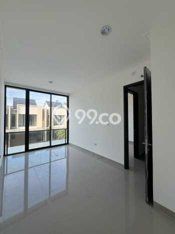 Dijual Rumah Eksklusif 2 KT di Pantai Indah Kapuk 2, Jakarta Utara Dijual Rumah Eksklusif 2 KT di Pantai Indah Kapuk 2, Jakarta Utara