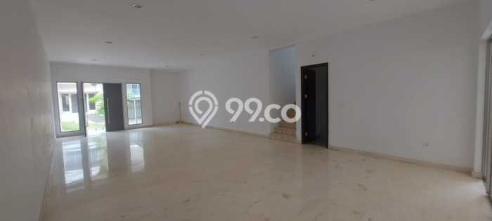 HUNIAN PILIHAN! Rumah di Pantai Indah Kapuk, 3 KT, Area Strategis, Luas 200m² Bangunan 297m² HUNIAN PILIHAN! Rumah di Pantai Indah Kapuk, 3 KT, Area Strategis, Luas 200m² Bangunan 297m²