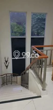 Lokasi terbaik! Rumah siap pakai disewakan di BSD LB 220m2 Lokasi terbaik! Rumah siap pakai disewakan di BSD LB 220m2