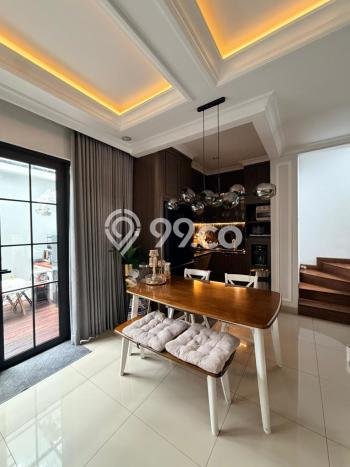 Jual Rumah Mewah Megah Dengan View Eksklusif di Summarecon Karawang, Karawang Jual Rumah Mewah Megah Dengan View Eksklusif di Summarecon Karawang, Karawang