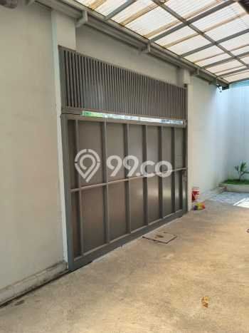 HUNIAN PILIHAN! Rumah di Babakan Ciparay, LT 178m2m² Bangunan 128m2m² HUNIAN PILIHAN! Rumah di Babakan Ciparay, LT 178m2m² Bangunan 128m2m²