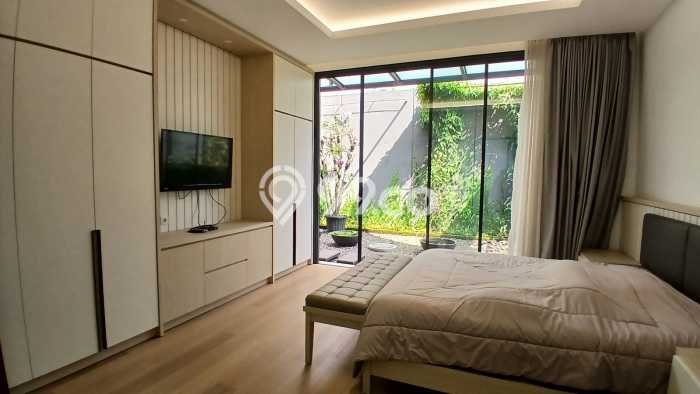 Rumah PREMIUM area Babakan Ciparay, Bandung, Luas 242m² LB 400m² KESEMPATAN TERBATAS! Rumah PREMIUM area Babakan Ciparay, Bandung, Luas 242m² LB 400m² KESEMPATAN TERBATAS!