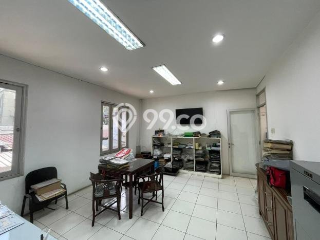 Gudang Strategis Kawasan Cimahi Tengah, Luas 693m2m², Pusat Bisnis Gudang Strategis Kawasan Cimahi Tengah, Luas 693m2m², Pusat Bisnis