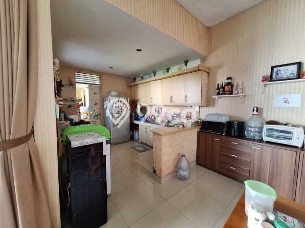 INVESTASI CERDAS! Rumah Premium Cidadap, Bandung, Luas Tanah 510m² LB 350m² INVESTASI CERDAS! Rumah Premium Cidadap, Bandung, Luas Tanah 510m² LB 350m²
