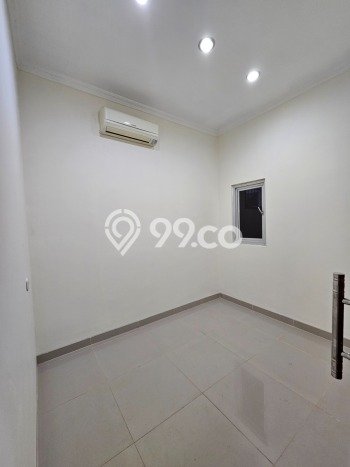 Jarang Ada! Rumah Sewa 4 Kamar Nyaman Siap Huni Alam Sutera Jarang Ada! Rumah Sewa 4 Kamar Nyaman Siap Huni Alam Sutera