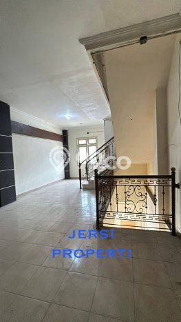 Ruko disewakan lokasi strategis Samarinda Utara Samarinda 750m2 Ruko disewakan lokasi strategis Samarinda Utara Samarinda 750m2