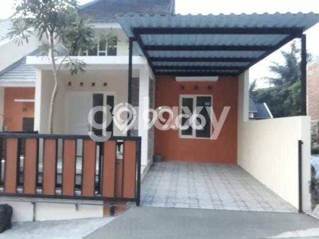 Rumah Strategis Minimalis Lb 40m2 di Banyumanik, Semarang Rumah Strategis Minimalis Lb 40m2 di Banyumanik, Semarang