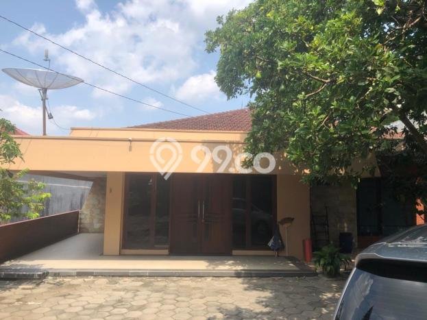 Siap Huni Rumah Mewah 6 Kamar di Candisari Dekat ke Mana Pun Siap Huni Rumah Mewah 6 Kamar di Candisari Dekat ke Mana Pun
