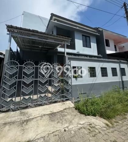 Disewakan! Rumah 4 Kamar Tidur &
4 Kamar Mandi di Puri Anjasmoro, Semarang Disewakan! Rumah 4 Kamar Tidur &
4 Kamar Mandi di Puri Anjasmoro, Semarang
