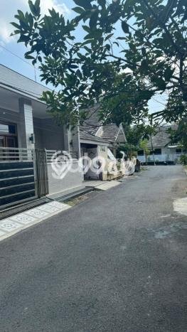 Jual Rumah Strategis Bagus Punya 4 KT di Banyumanik Semarang SHM Jual Rumah Strategis Bagus Punya 4 KT di Banyumanik Semarang SHM