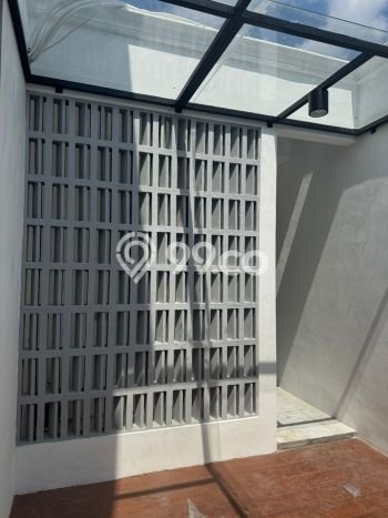 Dijual Rumah 4 Kamar Lokasi Strategis Nyaman dan Strategis di Banyumanik Dijual Rumah 4 Kamar Lokasi Strategis Nyaman dan Strategis di Banyumanik