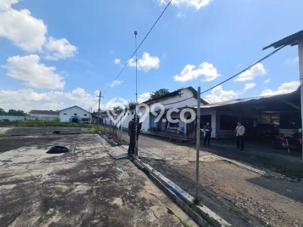 Gudang Dijual Lokasi Stratagis di Banyuwangi Banyuwangi Cocok untuk Bisnis Gudang Dijual Lokasi Stratagis di Banyuwangi Banyuwangi Cocok untuk Bisnis