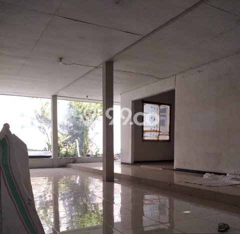 Gudang di Jombang, Luas 750m2m², Lokasi Strategis, Mainroad Gudang di Jombang, Luas 750m2m², Lokasi Strategis, Mainroad