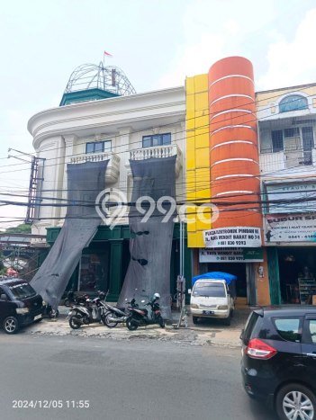 KAWASAN PREMIUM! Ruko di Blimbing, Luas 204m2m², Jalan Utama KAWASAN PREMIUM! Ruko di Blimbing, Luas 204m2m², Jalan Utama