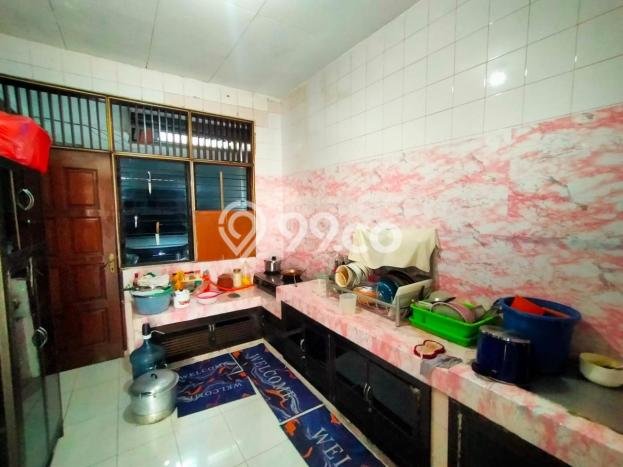 Rumah di Mulyosari, Surabaya, Luas 300m2m² LB 400m2m² - INVESTASI TERBAIK! Rumah di Mulyosari, Surabaya, Luas 300m2m² LB 400m2m² - INVESTASI TERBAIK!