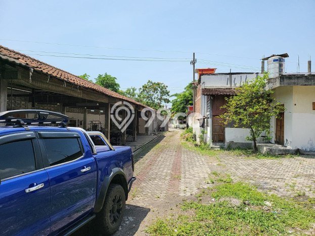 Gudang Lokasi Strategis di Mulyorejo, Luas 300m2m², Siap Usaha Gudang Lokasi Strategis di Mulyorejo, Luas 300m2m², Siap Usaha