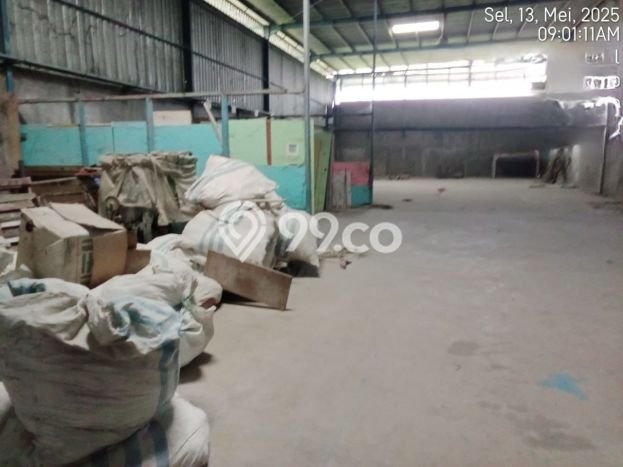 Gudang Kawasan Bangsal, Luas 3.721e+07m2m², Posisi Jalan Utama Gudang Kawasan Bangsal, Luas 3.721e+07m2m², Posisi Jalan Utama