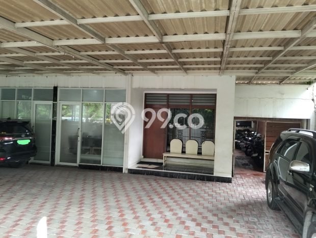 Dijual Rumah Luas Elegan Dengan View Eksklusif di Rawamangun, Jakarta Timur Dijual Rumah Luas Elegan Dengan View Eksklusif di Rawamangun, Jakarta Timur