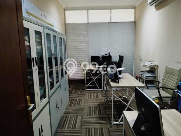 Dijual Rumah Luas Elegan Dengan View Eksklusif di Rawamangun, Jakarta Timur Dijual Rumah Luas Elegan Dengan View Eksklusif di Rawamangun, Jakarta Timur