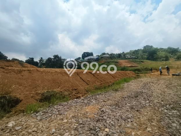Tanah Kavling di Cisarua Dijual dengan Luas 200m2 Tanah Kavling di Cisarua Dijual dengan Luas 200m2